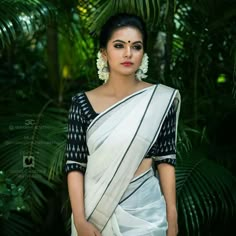 #indianwear Black Blouse Designs For Set Saree, Black Onam Saree, Set Saree With Black Blouse, Onam Saree With Black Blouse, Black Set Saree Kerala, Kerala Saree With Black Blouse, Black Set Mundu Kerala, Set Mundu Blouse Design, Kasavu Saree Blouse Designs