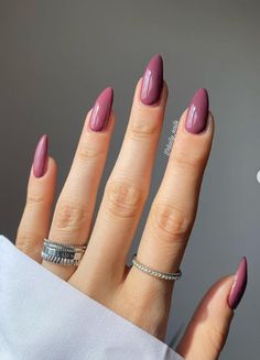 Nails Bright, Mauve Nails, Nails Dark, Nude Nail, Nail Colors Winter, Nails Green, Nails 2022, Nails Red, Bright Nails