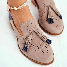 Embellishment Embroidery, Women Brogues, Tassel Shoes, Round Toe Shoes, Tassels Fashion, Point Shoes, Blank Paper, Brogue Shoes, 2023 Trends