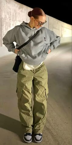 Celana Kargo, Streetwear Inspo, Mode Zara, Baggy Clothes, Green Cargo Pants