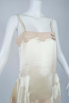 For Sale on 1stDibs - Though it looks and wears like a negligée, this wisp of a garment was an intermediate step between the chemise-style undergarments of the Victorian era Bridal Trousseau, 1920s Style, Ivory Bridal, 1940s Dresses, Lace Slip Dress, Floral Kimono, 1920s Fashion