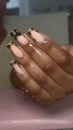 Cowhide Nail Design, Nail Inspo Cheetah Print, Brown Cheetah Nails, Nail Inspo Brown, Fall Time Nails, Time Nails, Cheetah Print Nails, Bday Nails, Nail Hacks