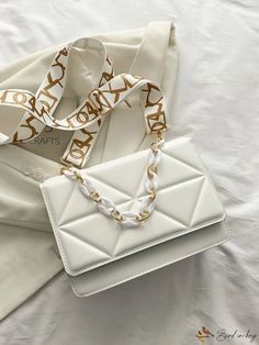 Ladies School Bag, Classy Purses, Spring Purses, Aesthetic Bag, Hand Bags For Women, Trendy Purses, Luxury Bags Collection, Purse Essentials, Cheap Purses