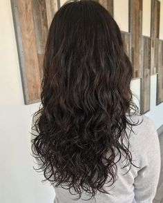 Perms For Long Hair, Pelo Ondulado Natural, Beach Wave Perm, Wave Perm, Large Curls