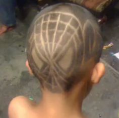 Spiderman - @Jennifer Rogers Delmont - Armani says he wants you to do his hair like this Spider Man Haircut Design, Spider Haircut, Spiderman Haircut, Curly Natural Curls, Combover Hairstyles, Short Natural Curls, Hair Designs For Men, Haircut Boys, Trendy Haircuts Medium