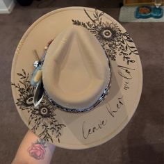 Leave Her Wild Floral Burned Hat, Floral Engraved Cowboy Hat, Sunflower Hat, Sunflower Burned Fedora, Engraved Felt Hat, Boho Hat - Etsy Custom Cowgirl Hats, Leave Her Wild, Sunflower Hat, Country Hats, Boho Hat, Hat Ideas, Fancy Hats