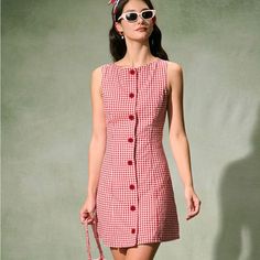 Red And White Gingham Dress Never Worn Red Gingham Dress Outfit, Gingham Dress Outfit, Red Gingham Dress, Gingham Outfit, Elegant Red Dress, White Dress Outfit, Icon Clothing, Red And White Gingham, Red And White Dress