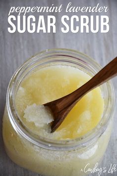 Peppermint Lavender Sugar Scrub Epsom Salt Scrub Recipe, Scrub Ideas, Epsom Salt Scrub, Salt Scrub Recipe, Diy Body Scrub Recipes, Diy Sugar Scrub Recipe, Lavender Sugar, Lavender Sugar Scrub, Săpunuri Handmade