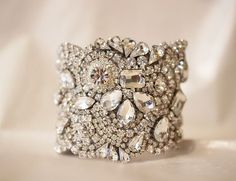 Bridal Cuff Bracelet, Bridal Cuff, Jewelry Repurposed, Cuff Bracelets Handmade, Jewellery Ideas, Bridal Bracelet, Diy Vintage, Crystal Bracelets, Old Hollywood