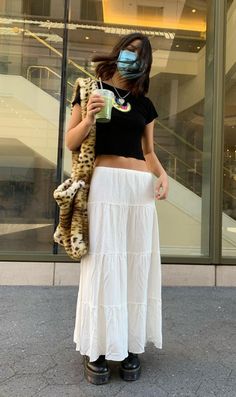 White Brandy Skirt Outfit, White Flowy Maxi Skirt, Flowy White Skirt Outfit, Flowy Outfits Aesthetic, Black Tiered Skirt Outfit, White Tiered Skirt Outfit, White Flowy Skirt Outfit, Long Flowy Skirt Outfit, Tiered Maxi Skirt Outfit