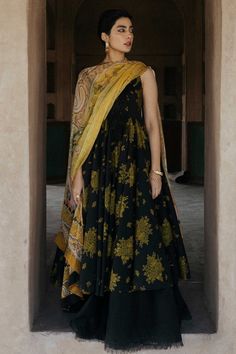 Zara Shahjahan Lawn, Zara Shahjahan, Indian Outfits Lehenga, Pakistani Lawn Suits, Pakistani Fancy Dresses, Indian Fashion Saree