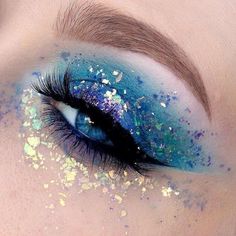 Fantasy Make-up, Make Up Designs, Duochrome Eyeshadow, Video Makeup, Cute Eye Makeup, Magical Makeup, Glitter Eye Makeup, Makijaż Smokey Eye