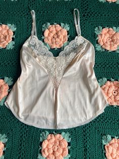 Vintage dainty rose cami. Size- medium. Cute flower. Lace trim. Pastel pink/ rose color. Adjustable straps. Great condition. Camisole Vintage, Couleur Rose Pastel, Pink Rose Color, Dainty Rose, Womens Lingerie, Rose Pastel, Rose Lace, Rose Vintage, I'm Just A Girl