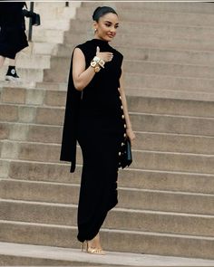 Very Classy Outfits, Chic Cool Outfits, Modest Dresses Elegant, Elegant Outfit Classy Dress, Classy Classic Outfits, Vintage Style Dresses Classy, Cloth Designs Ideas, Elegant Women Style Classy, Evening Dresses Elegant Classy Simple