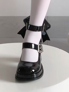 Aesthetic High Heel Shoes, Two Inch Heels, How To Make Heels Comfortable, High Heels Reference, Heels Front View, Cute Shoes Aesthetic, Korean High Heels, Doll Shoes Outfit, Cute Black Shoes