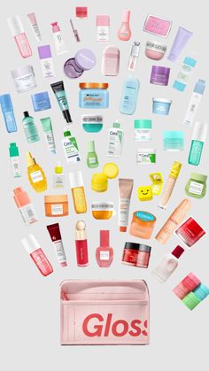 Preppy Collages, Summer Complexion, Skincare Preppy, Preppy Travel, Summer Skincare Routine, Preppy Skincare, Summertime Vibes, Skincare Items, Summer Products