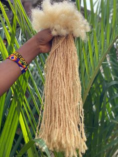 About this item- Quantity: 100 Locs/bundle- Available Colors: Natural Black, #4, #27, #613, #30 - Length: 4”-14” (Inches)- Size: 0.15cm-0.2cm (Extra Small)- Style:- Material: Afro Kinky Human Hair Extra small dreadlock extensions. 100 Locs per bundle. Handmade with 100% Human Hair. These locs are strong, realistic looking and affordable. We customize each Dread Extension to your needs. Small Loc Extensions, Extra Small Locs, Starter Dreadlocks, 100 Locs, Small Dreads, Small Locs, Loc Inspiration, Sister Locs, Loc Extensions