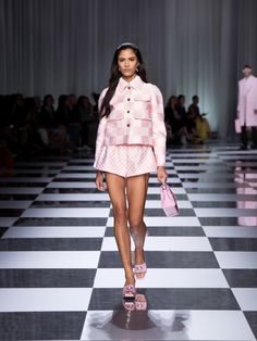 Versace's ultra mini shorts are a tribute to both the '60s and '90s. Tailored from satin, they're patterned with checks from the brand's archive and have an elasticated waist. Balance the proportions with a boxy jacket, as seen on the Spring '24 runway. Versace Shorts, Boxy Jacket, Peplum Skirt, Satin Shorts, Satin Jacket, Rose Bonbon, Versace Outfit, Luxury Women Fashion, Satin Jackets