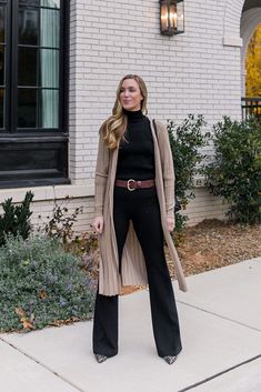 Winter Cardigan Outfit, Long Cardigan Outfit, Long Black Cardigan, Fest Outfits, Tan Cardigan, Cardigan Outfit, Grunge Dress, Cardigan Outfits, Cardigan Long