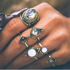 Vintage Bohemian Style Knuckle Rings Set Ancient Gold Ring, Opal Ring Vintage, Gold Finger Rings, Big Stone Ring, Knuckle Ring, Trendy Ring, Knuckle Rings, Bohemian Rings, Gold Ring Sets