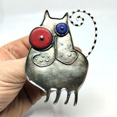 Handmade brooch from alpacca metal and brass wire. The eyes - natural Stones beads- howlites. High 10cm Soldered , patinated. On the back three is a solid, safety pin soldered. Nice gify for cat lovers. Beaded Cat, Brooches Handmade, After Party, Safety Pin, A Cat, Stone Beads, Brooch Pin, Brooches, Natural Stones