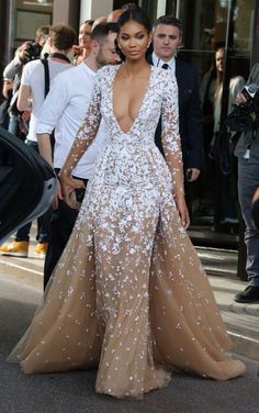 BEAU~TI~FUL Robes Glamour, Shanina Shaik, Chanel Iman, Mode Chanel, Afrikaanse Mode, Jasmine Tookes, Formal Dresses Prom, Gorgeous Gowns