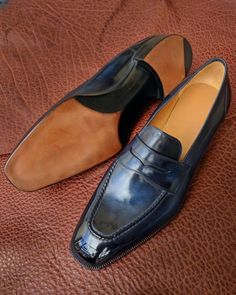 Mens Blue Dress Shoes, Dress Shoes Men Loafers, 2020 Shoes, Blue Dress Shoes, Dress Up Shoes, Loafers Dress, Quality Leather Boots, Black Shoes Men, Custom Design Shoes