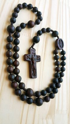 Wooden Rosary/5 decade rosary/antique Rosary/Men for rosaries/Knotted Rosary/catholic Rosary necklac Catholic Rosary Bracelet, Knotted Rosary, Snake Wood, Mens Rosary, Wooden Rosary, Praying The Rosary, Phone Wallpaper For Men