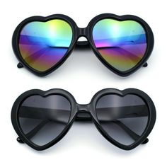 If you seek a genuinely iconic 70s hippie aesthetic, look no further than these revamped hippie heart shades. Their timeless design speaks for itself. Crafted with a premium plastic base and dazzling rainbow oil slick color mirror lenses made from 100% UV400 polycarbonate, these shades are the perfect accessory for any occasion. Whether you're heading to a music festival or a casual gathering, they'll elevate any outfit and are guaranteed to turn heads. (ss6219rv) Size: 5 3/4" (146mm) x 2 1/4" ( Cheap Sunglasses With Mirrored Lenses For Outdoor Activities, 70s Hippie Aesthetic, Rainbow Mirror, 70s Hippie, Hippie Aesthetic, Heart Shaped Sunglasses, Oil Slick, Black Mirror, Cloth Bags