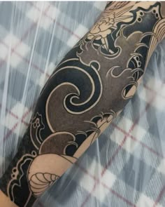 Wave Tattoo Sleeve, Robot Tattoo, Tattoo Inspiration Men, Cloud Tattoo, Elbow Tattoos, Asian Tattoos, Arm Band Tattoo