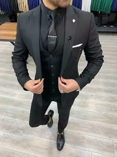 Set: Jacket, Vest ,Pants, shirt ,tie ,chain. Place an order and write what size you need. Suit material: 65% polyester 32% viscone 3% lycra. Fitting : Slim Fit. Shirt size : XS-S-M-L-XL-XXL. Machine Washable : No. Wedding Suits Men Black, Men Suits Black, Black Suit Vest, All Black Suit, Terno Slim, Prom Suits For Men, Black Suit Men, Slim Fit Suit Men, Costume Noir