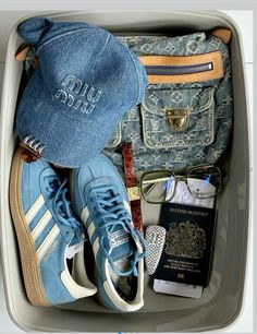 Handbag Luxury, British Passport, Vintage Designer Handbags, Adidas Handball Spezial, Sneaker Shop, Adidas Handball