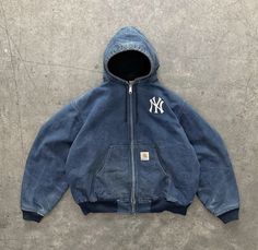 Yankees Jacket, Ny Hoodie, Yankees Hoodie, Pinterest Wardrobe, Clothing Pieces, Carhartt Jacket, Fits Clothes, Money Talks, Streetwear Men Outfits