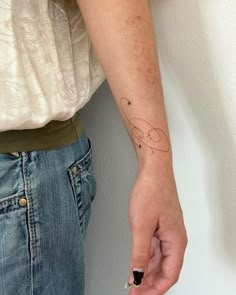 Tattoo Side, Funky Tattoos, Instagram Tattoo, Ink Stains, Side Tattoos, Time Tattoos, Ink Stain, June 21