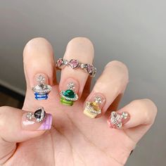 Pattern: Love, Butterfly Style: Sweet, French, Flashing Nails With Planet Charm, Planet Charm Nails, Make Nail Art, Charms Nails, Planet Nails, The Queen Mother, Light Nails, Queen Mother, Luxury Nails