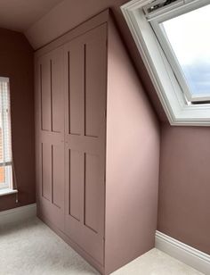 This built-in wall closet fits so seamlessly into this eaves room that it's hard to believe it started life as a PAX Slanted Ceiling Bathroom Closet, Attic Bedroom Ideas Aesthetic, Sloped Ceiling Closet, Sloped Ceiling Bedroom, Storage Attic, Loft Conversion Bedroom, Attic Bedroom Ideas