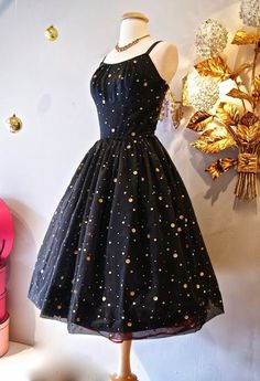 sexy spaghetti straps black shiny short homecoming dress party dresses डिजाइनर कपड़े, Short Homecoming Dress, Homecoming Dress, Fancy Dresses, Quinceanera, Special Occasion Dresses, Party Dresses, Occasion Dresses, Pretty Dresses