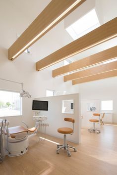 Yokoi Dental Clinic / iks design + msd-office Dental Room, Dentist Clinic, Eye Hospital, Healthcare Architecture