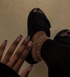 Nail Art Noir, French Nail Art, Casual Nails, Nail Sets, Girls Nails, Nails Inspo, Nails Ideas, Black Nails, Black Aesthetic