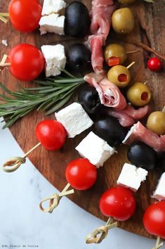 крабовый салат Ketering Ideas, Charcuterie Board Meats, Fingerfood Party, Party Snack Food, Charcuterie And Cheese Board