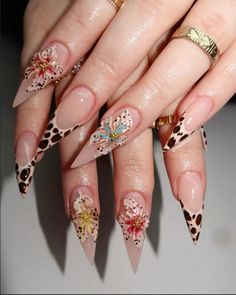 @toptierprincess Bohemian Nails, Stilleto Nails Designs, Formal Nails, Nails Now, Brighter Days, Work Nails, French Acrylic Nails