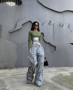 Medha Rana, White Feed, Mode Chanel, Aim High, Urban Clothing, Futuristic Fashion, Fashion Streetwear