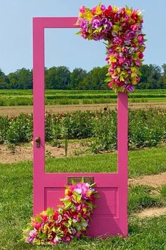 Design A Garden, Door Backdrops, Selfie Wall, Small Garden Ideas, Event Backdrop, Home Garden Design, Diy Backdrop, Deco Floral, How To Design