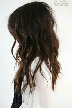 Hair Doos, Long Layered Hair, Long Wavy Hair, Trending Hairstyles, Hair Envy, Brunette Hair, Great Hair, Layered Haircuts