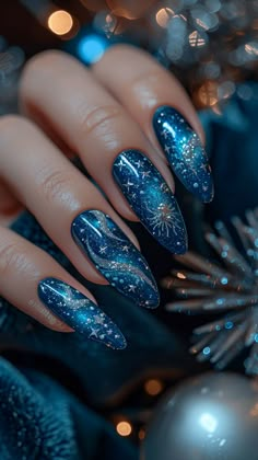 Discover 50+ Gorgeous Christmas Nails to Light Up Your Holidays 🎄💖! From Cute Christmas Nails to stunning Christmas Gel Nails, find inspiration for Her Nails this festive season. Explore December Nails with Red Christmas Nails, Festival Nails, and elegant Snowflake Nails. Whether you love Christmas Press On Nails or prefer Christmas Nails Easy, these ideas are perfect for every holiday vibe! ✨💅 Hanukkah Nails, Christmas Nails Trendy, Candy Cane Nails, Christmas Gel, Red Christmas Nails