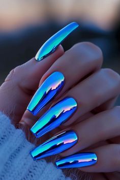 Blue Nail Gel Polish, Blue Nail With Design, Fun Concert Nails, Summer Nail 2024 Trends Blue, Blue Swirls Nails, Electric Blue Nails Design, Fun Chrome Nails, Bf Nails