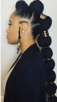 Easy Feed In Hairstyles, Afrocentric Hairstyles Protective Styles, African Theme Party Outfit, Blood And Water Hairstyles, Afro Centric Hairstyles, Editorial Hair Black Model, Bubble Braids Black Women, Black Woman Hair Styles, Loc Ponytails