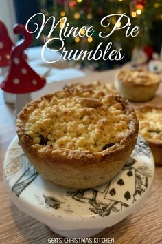 Three Mince Pies with crumble topping on a table in front of a twinkling Christmas tree, from Gen's Christmas Kitchen. Pie Crumble Topping, Fruit Cake Filling, Pie Crumble, Christmas Foods, Cake Fillings