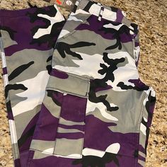 Purple Camo Pants, Brand New Trendy Purple Straight Leg Cargo Pants, Purple Camo Pants, Purple Camouflage, Purple Camo, Camouflage Pants, Camo Pants, Pants Color, Color Purple, Camouflage