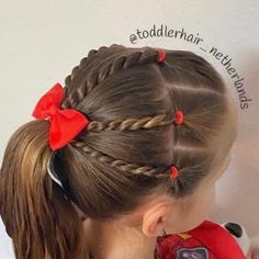 3,208 likes, 36 comments - toddlerhair_netherlands el April 1, 2021: "#throwbackthursday to this ponytail with an elasticstyle and ropetwistbraids❤️ Let me know w..." Dutch Hairstyles, Toddler Hairstyles Girl Fine Hair, Cute Toddler Hairstyles, Girl Hair Dos, Toddler Hairstyles Girl, Hair Stylist Life, Good Hair Day, Think About It